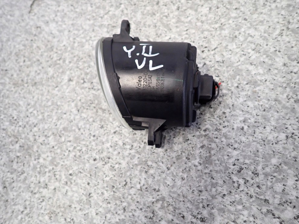 TOYOTA YARIS II 06-09 HALOGEN PRZEDNI PRAWY 4/5