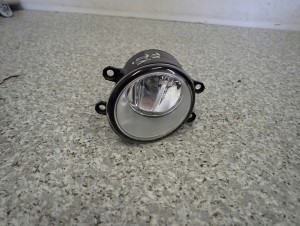 TOYOTA YARIS II 06-09 HALOGEN PRZEDNI PRAWY
