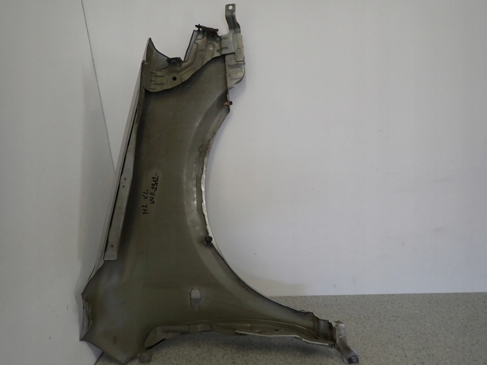 NISSAN PRIMERA P12 02-07 BŁOTNIK PRZEDNI LEWY KY0 12/12