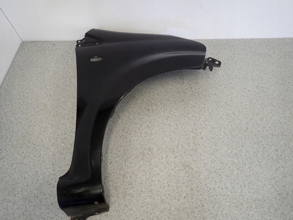 TOYOTA AYGO 05-12 BŁOTNIK PRZEDNI PRAWY Z11 6/12