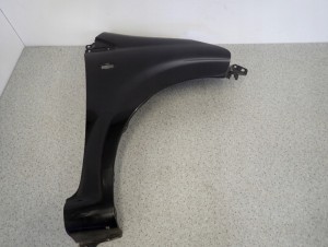 TOYOTA AYGO 05-12 BŁOTNIK PRZEDNI PRAWY Z11 6/12 MINIATURA