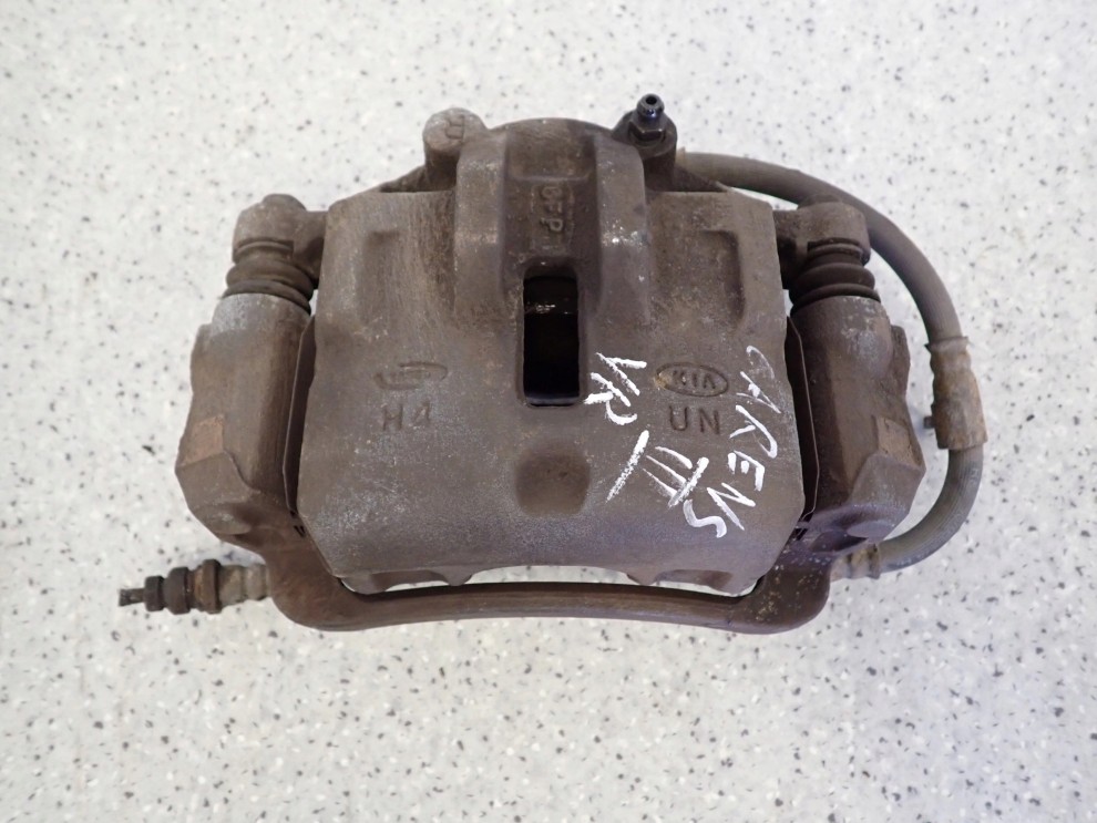 KIA CARENS III 06-11 ZACISK HAMULCOWY PRZEDNI PRAWY 2/4
