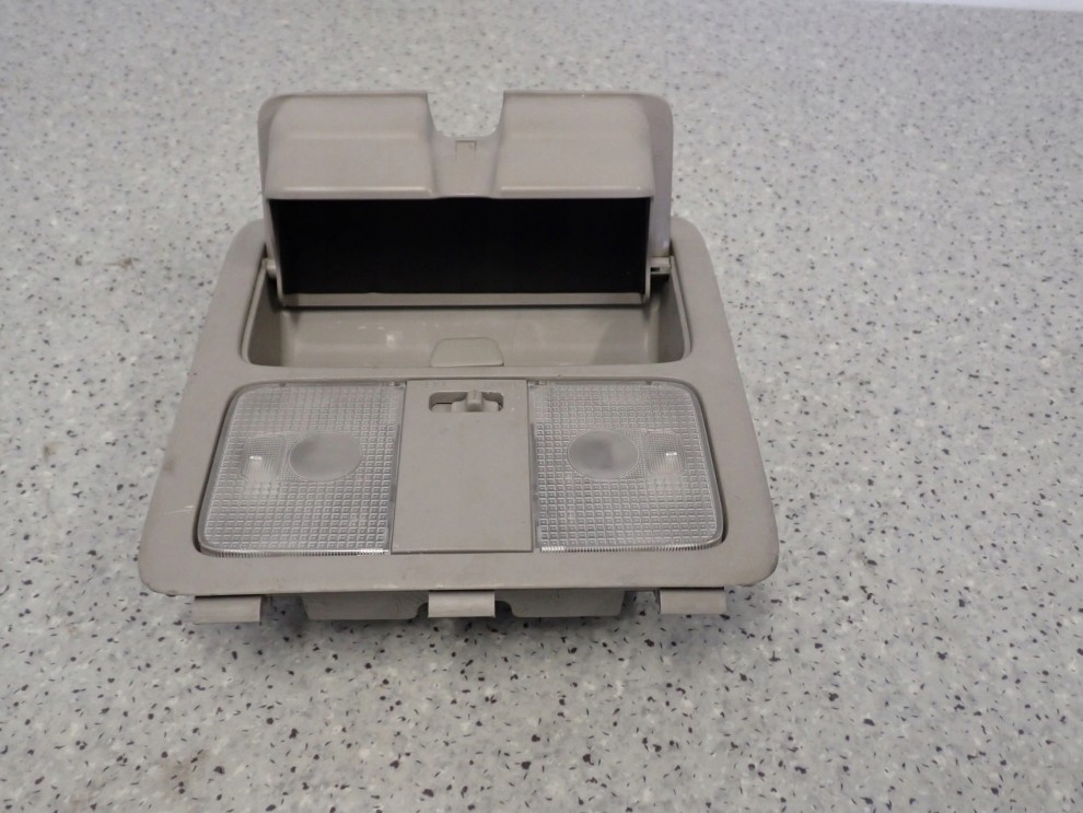 XTRAIL T31 07-14 LAMPKA OŚWIETLENIA KABINY 4/7