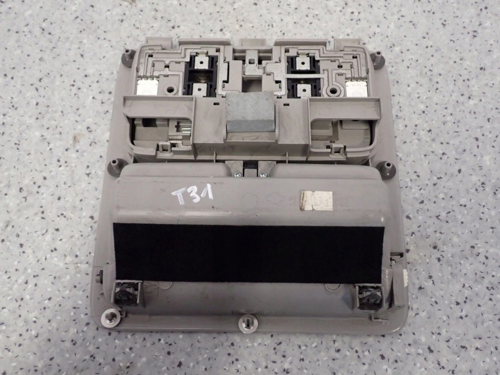 XTRAIL T31 07-14 LAMPKA OŚWIETLENIA KABINY 7/7