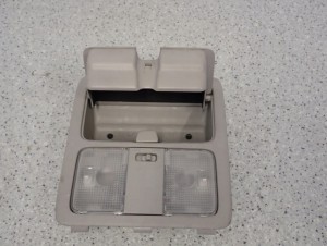 XTRAIL T31 07-14 LAMPKA OŚWIETLENIA KABINY 3/7 MINIATURA