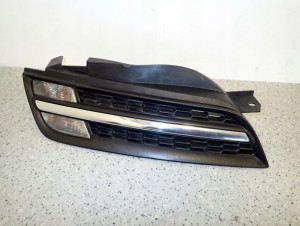 NISSAN MICRA K12 06-08 ATRAPA GRILL PRAWA KIERUNEK