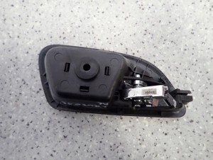 CHEVROLET CRUZE 08-12 KLAMKA WEWNĘTRZNA TYLNA LEWA 4/4 MINIATURA