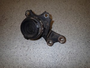 HONDA CIVIC VII EP EU 01- 1.4i PODUSZKA SILNIKA PRZEDNIA LEWA ROZRZADU