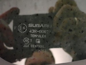 SUBARU IMPREZA III GH 07- SZYBA KAROSERYJNA TYLNA PRAWA 3/3 MINIATURA