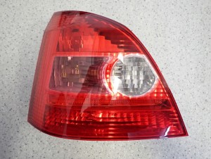 HONDA CIVIC VII 5d 01-03 LAMPA TYLNA LEWA 2/9 MINIATURA
