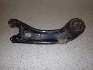 HYUNDAI i40 11-18 WAHACZ WZDŁUŻNY TYLNY LEWY 5/8 MINIATURA