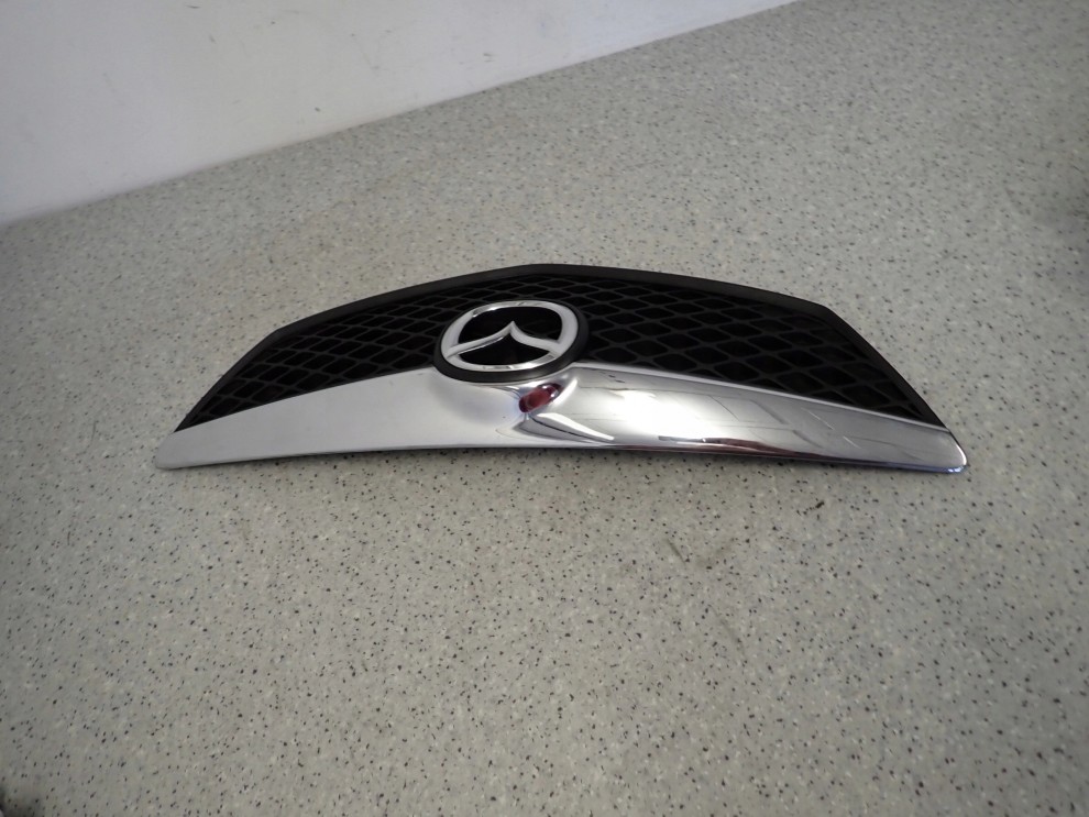 MAZDA 2 MAZDA2 DY 05-07 ATRAPA GRILL KRATA WLOTU 4/10