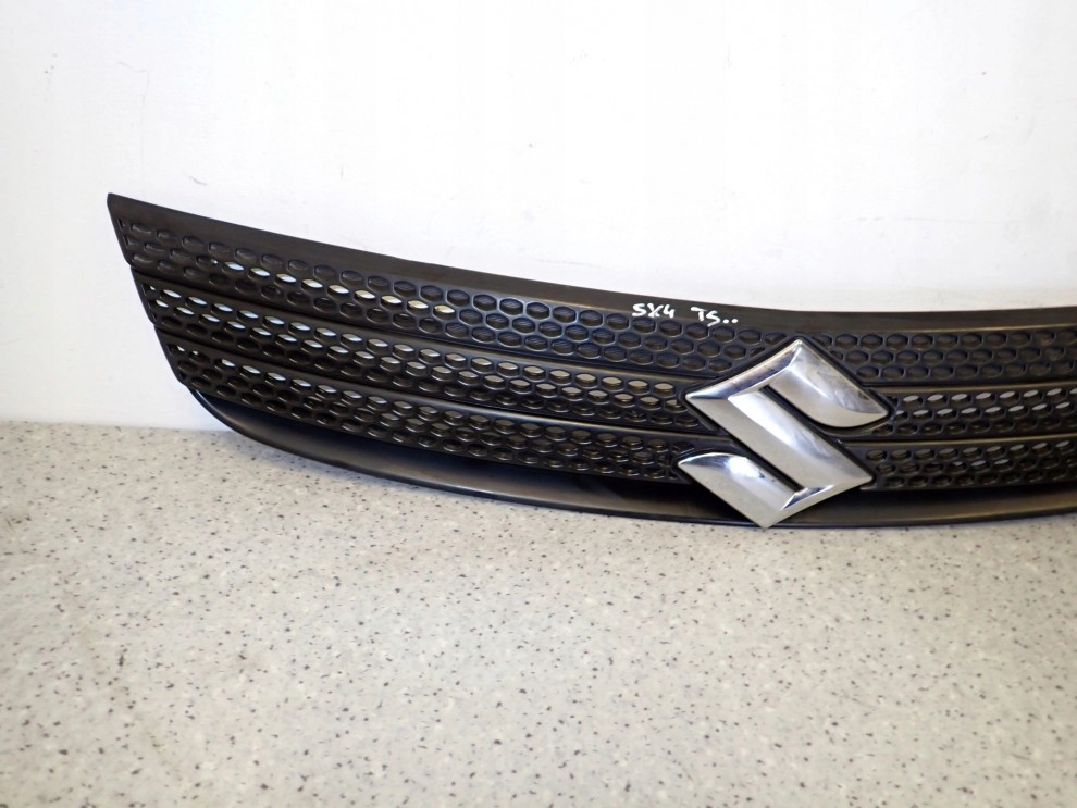 SUZUKI SX4 TS 06-09 ATRAPA CHŁODNICY 2/10