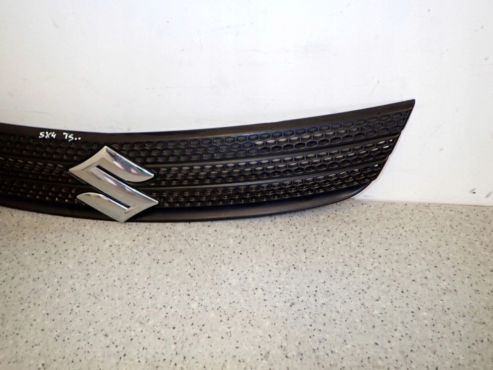 SUZUKI SX4 TS 06-09 ATRAPA CHŁODNICY 3/10