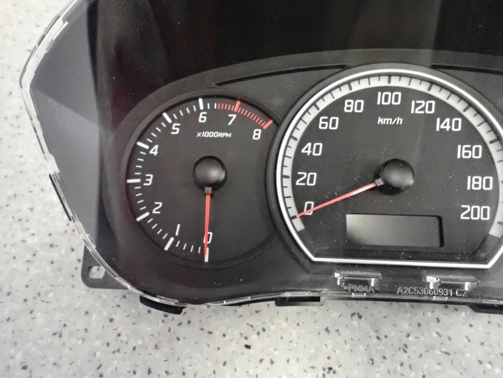 SUZUKI SWIFT MK6 1.3 BENZ 04- ZEGARY LICZNIK AUTOMAT 2/7