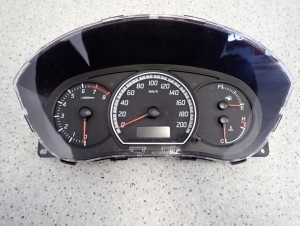 SUZUKI SWIFT MK6 1.3 BENZ 04- ZEGARY LICZNIK AUTOMAT