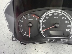 SUZUKI SWIFT MK6 1.3 BENZ 04- ZEGARY LICZNIK AUTOMAT 2/7 MINIATURA