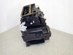 MITSUBISHI GRANDIS 03-11 OBUDOWA NAGRZEWNICY 5/8 MINIATURA
