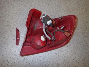 HYUNDAI GETZ 02-05 LAMPA TYLNA LEWA 5/5 MINIATURA