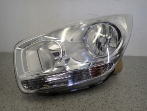 KIA VENGA 09- LAMPA PRZEDNIA LEWA 6/11 MINIATURA