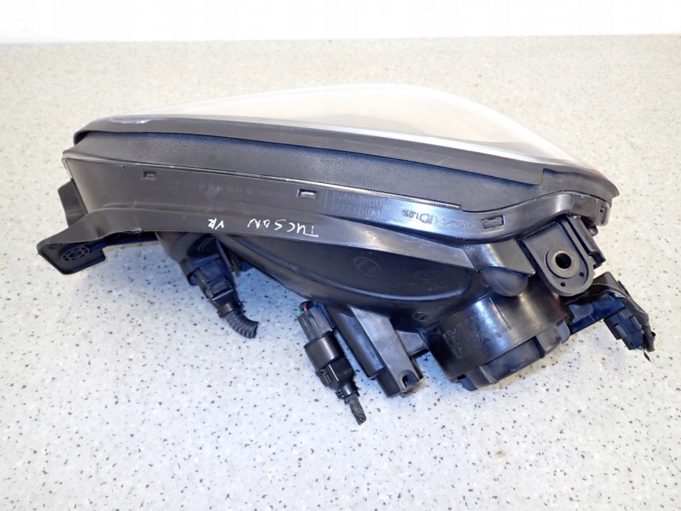 HYUNDAI TUCSON 04-10 REFLEKTOR PRZEDNI PRAWY LAMPA PRZÓD 9/11