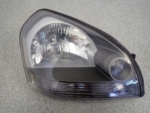 HYUNDAI TUCSON 04-10 REFLEKTOR PRZEDNI PRAWY LAMPA PRZÓD 2/11 MINIATURA