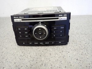 KIA VENGA 09- RADIO FABRYCZNE BLUETOOTH