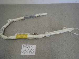 KIA VENGA 09- KURTYNA LEWA 2/4 MINIATURA