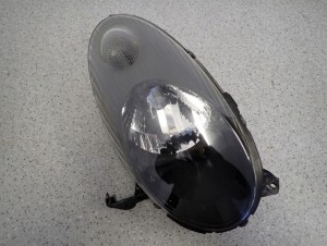 NISSAN MICRA K12 06-08 REFLEKTOR PRAWY LAMPA PRZEDNIA