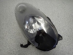 NISSAN MICRA K12 06-08 REFLEKTOR PRAWY LAMPA PRZEDNIA 3/12 MINIATURA