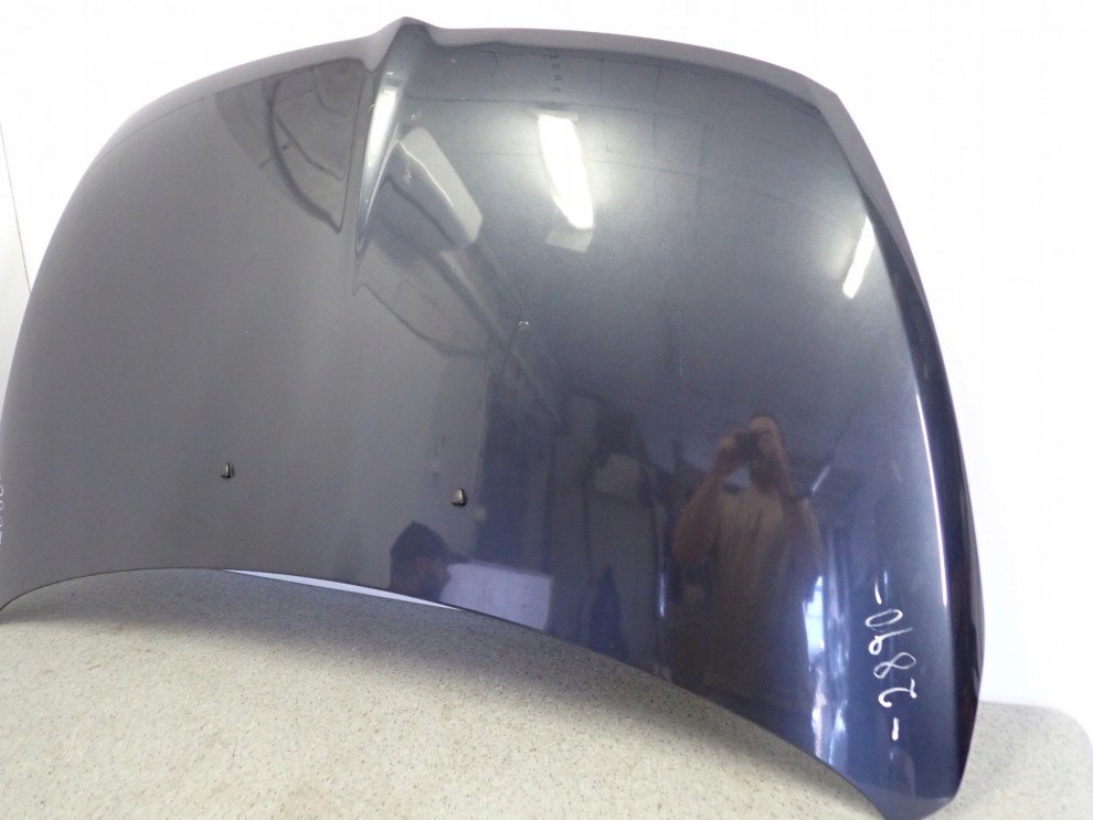 MITSUBISHI GRANDIS 04-11 MASKA POKRYWA SILNIKA A72 3/16