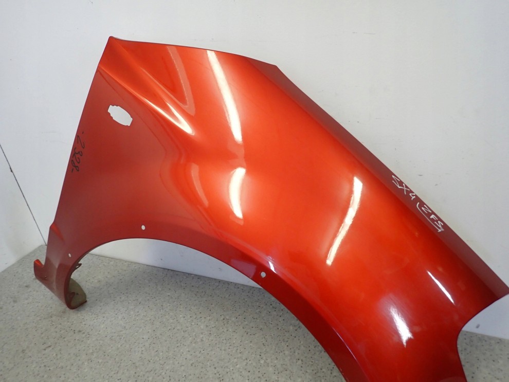 SUZUKI SX4 06-12 BŁOTNIK PRZEDNI PRAWY ZFS 4/10