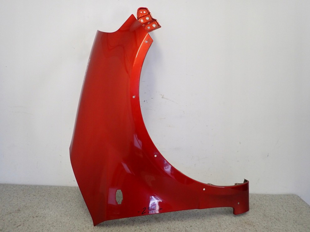 SUZUKI SX4 06-12 BŁOTNIK PRZEDNI PRAWY ZFS 7/10