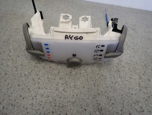 TOYOTA AYGO 06-12 PANEL KLIMATYZACJI