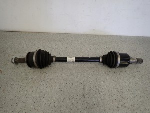 SUZUKI SWIFT MK7 1.3 DDIS 10- PÓŁOŚ LEWA KRÓTKA