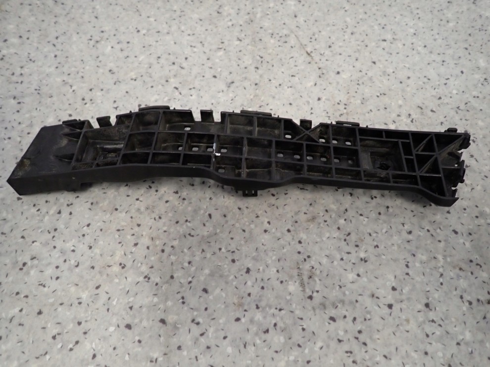 SUZUKI CELERIO 14-19 ŚLIZG ZDERZAKA TYLNY LEWY 3/8