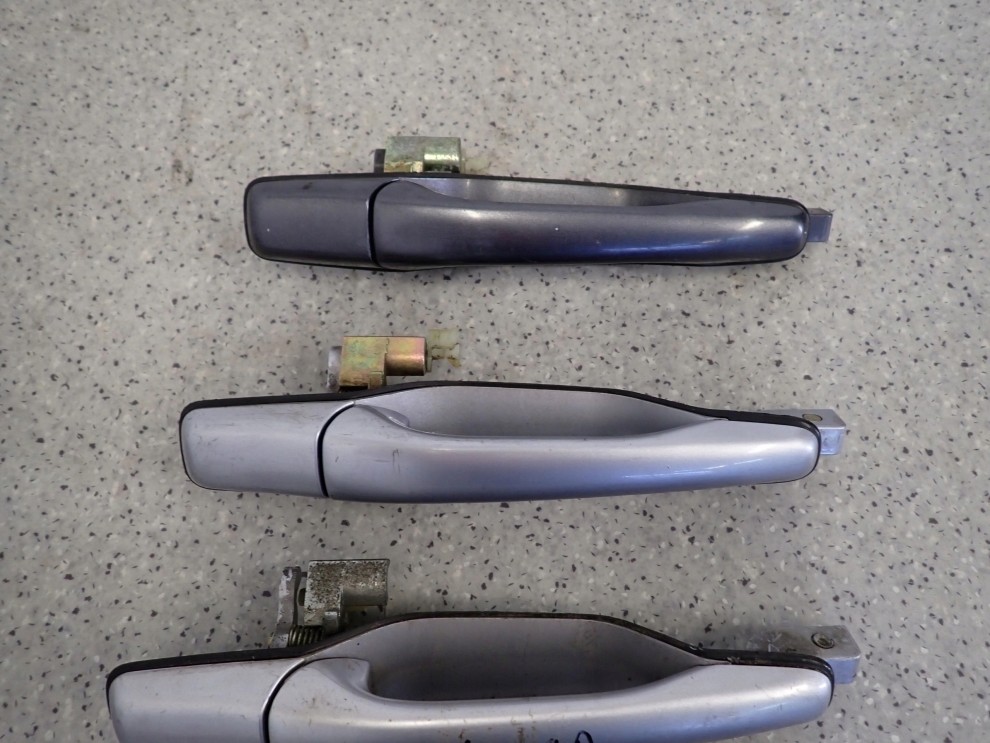 MITSUBISHI GRANDIS 03-11 KLAMKA TYLNA PRAWA 2/6