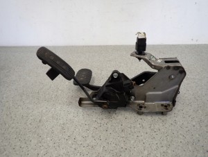 NISSAN MICRA K12 PEDAŁ GAZU POTENCJOMETR PEDAŁ HAMULCA AUTOMAT 4/7 MINIATURA
