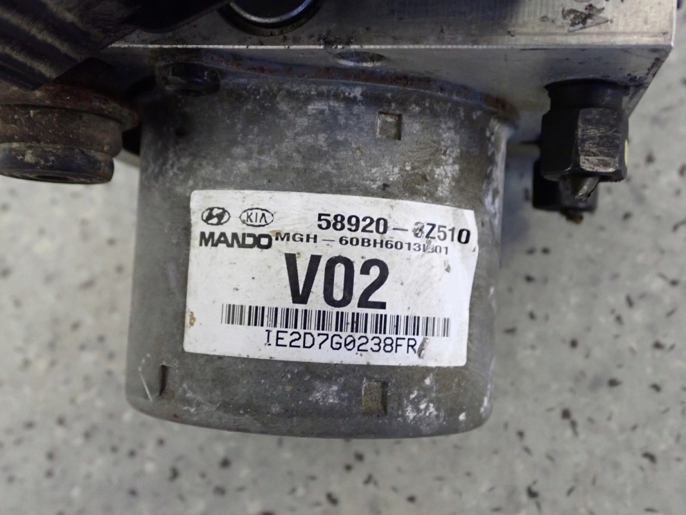 HYUNDAI i40 1.7 CRDI 11- POMPA ABS 58920-3Z510 6/6