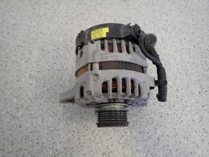 HYUNDAI i40 1.7 CRDI 11- ALTERNATOR 37300-2A800