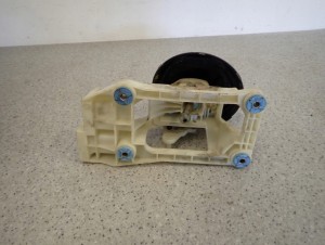 HYUNDAI i20 1.2i 08-12 LEWAREK GAŁKA MIESZEK ZMIANY BIEGÓW 7/8 MINIATURA