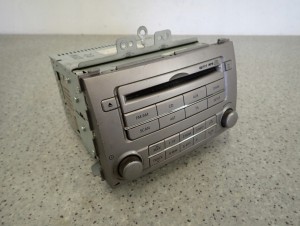 HYUNDAI i20 08-12 RADIO CD 3/11 MINIATURA