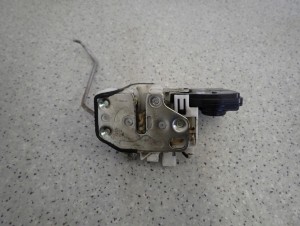 HONDA JAZZ II LIFT 06-08 ZAMEK DRZWI PRZEDNI LEWY 3/6 MINIATURA