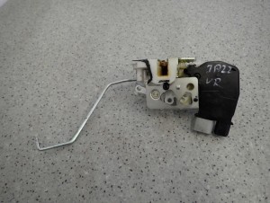 HONDA JAZZ II LIFT 06-08 ZAMEK DRZWI PRZEDNI PRAWY