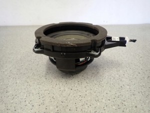 HYUNDAI i40 11- SUBWOOFER FABRYCZNY 3/5 MINIATURA