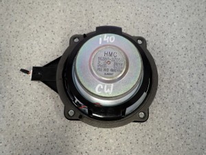 HYUNDAI i40 11- SUBWOOFER FABRYCZNY 4/5 MINIATURA