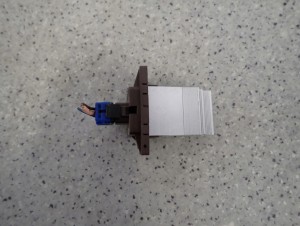 KIA CEED I 06- REZYSTOR DMUCHAWY 4/5 MINIATURA