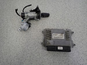 CHEVROLET CRUZE 1.6 BENZYNA 08- ZESTAW STARTOWY KOMPUTER STACYJKA