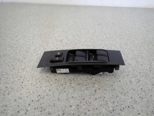 COROLLA VERSO 04-07 PANEL SZYB PRZEDNI LEWY 4 SZYBY 3/6 MINIATURA