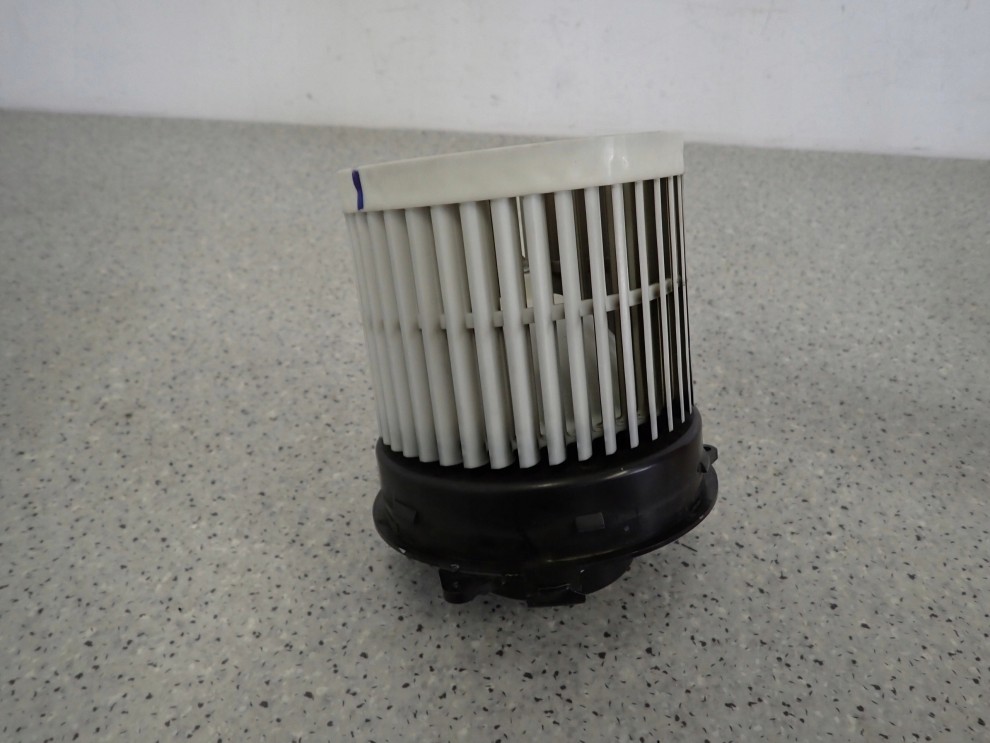 SUZUKI SPLASH 08-14 WENTYLATOR NAGRZEWNICY DMUCHAWA EUROPA 2PIN 3/6